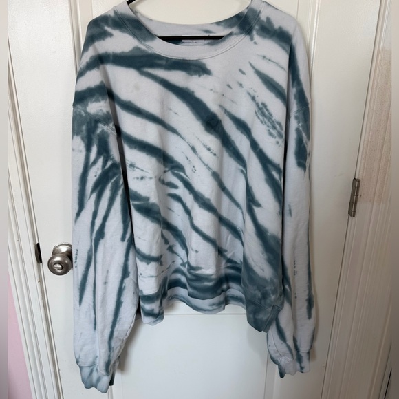 Good American Tie Dye Boyfriend Crewneck Sweatshirt Blue White Size 6 (3XL) - Picture 2 of 4